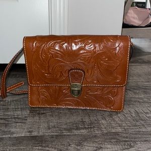 Patricia Nash Lanza Crossbody Organizer Tooled Leather Bag Brown